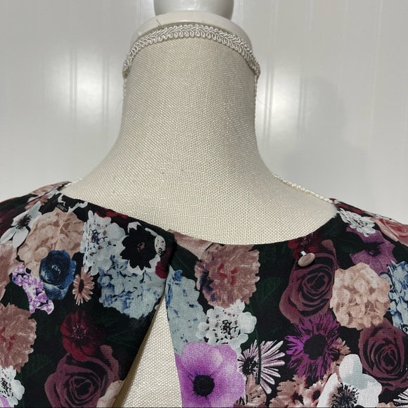 Pins & Needles | Floral Pleated Dress - Picture 5 of 8